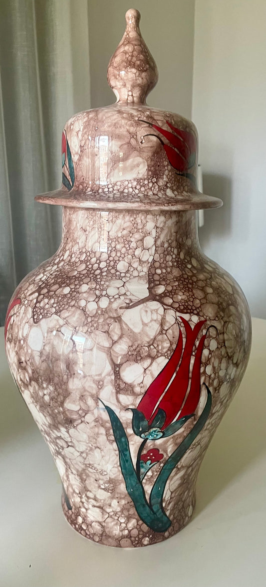 Iznik jar Red tulip Lale Brown background