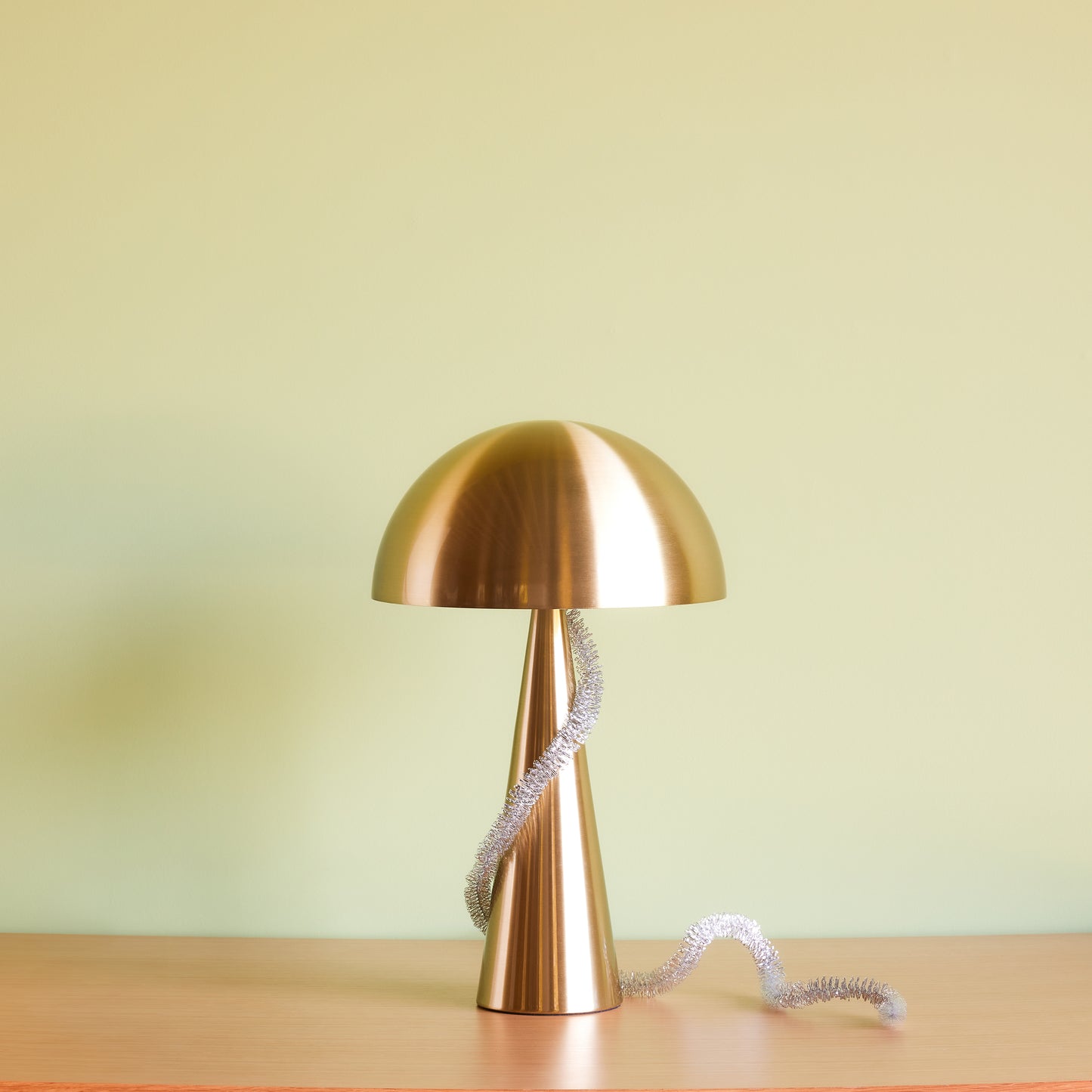 Lampe de table Mush haute en laiton