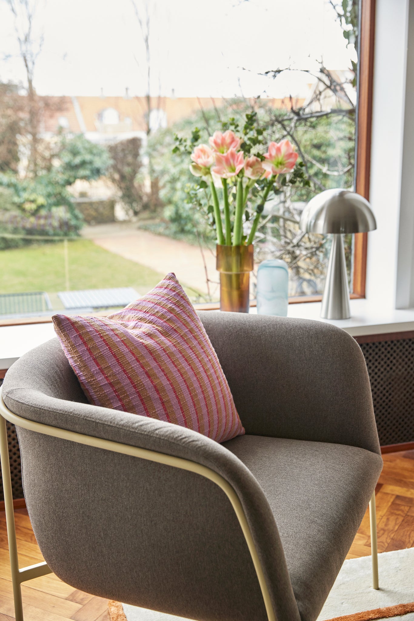 Fauteuil lounge Eyrie marron