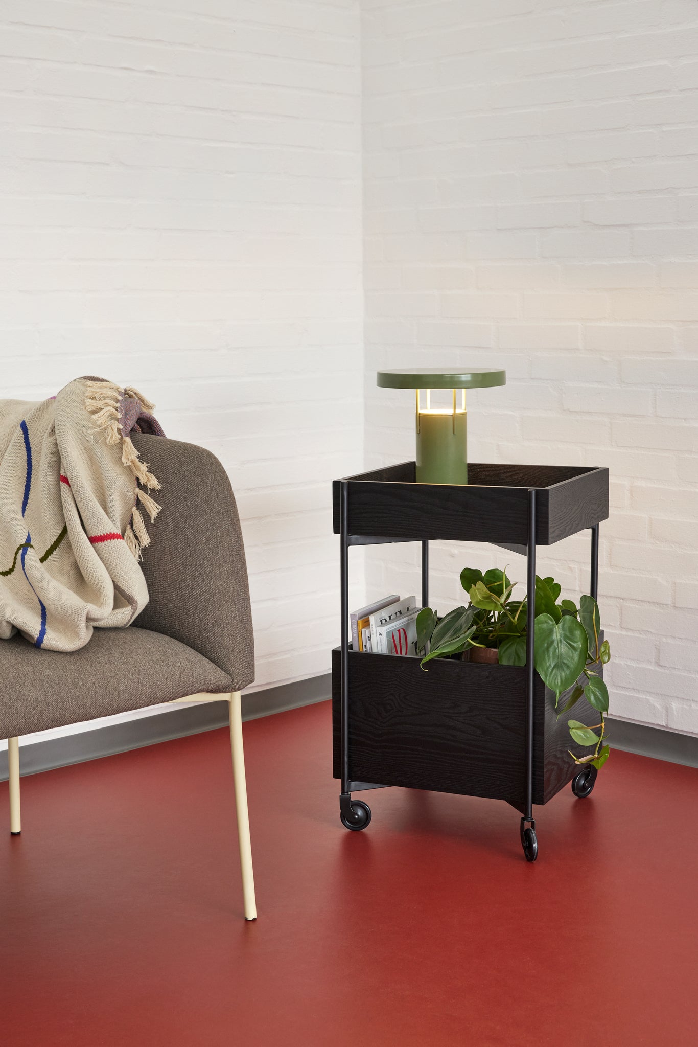 Fauteuil lounge Eyrie marron