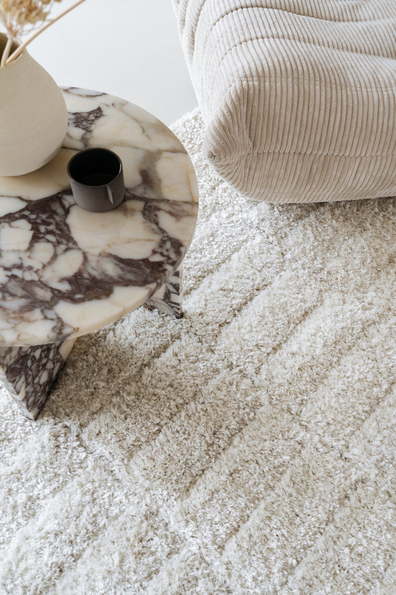 Table d'appoint en marbre Calacatta Viola June