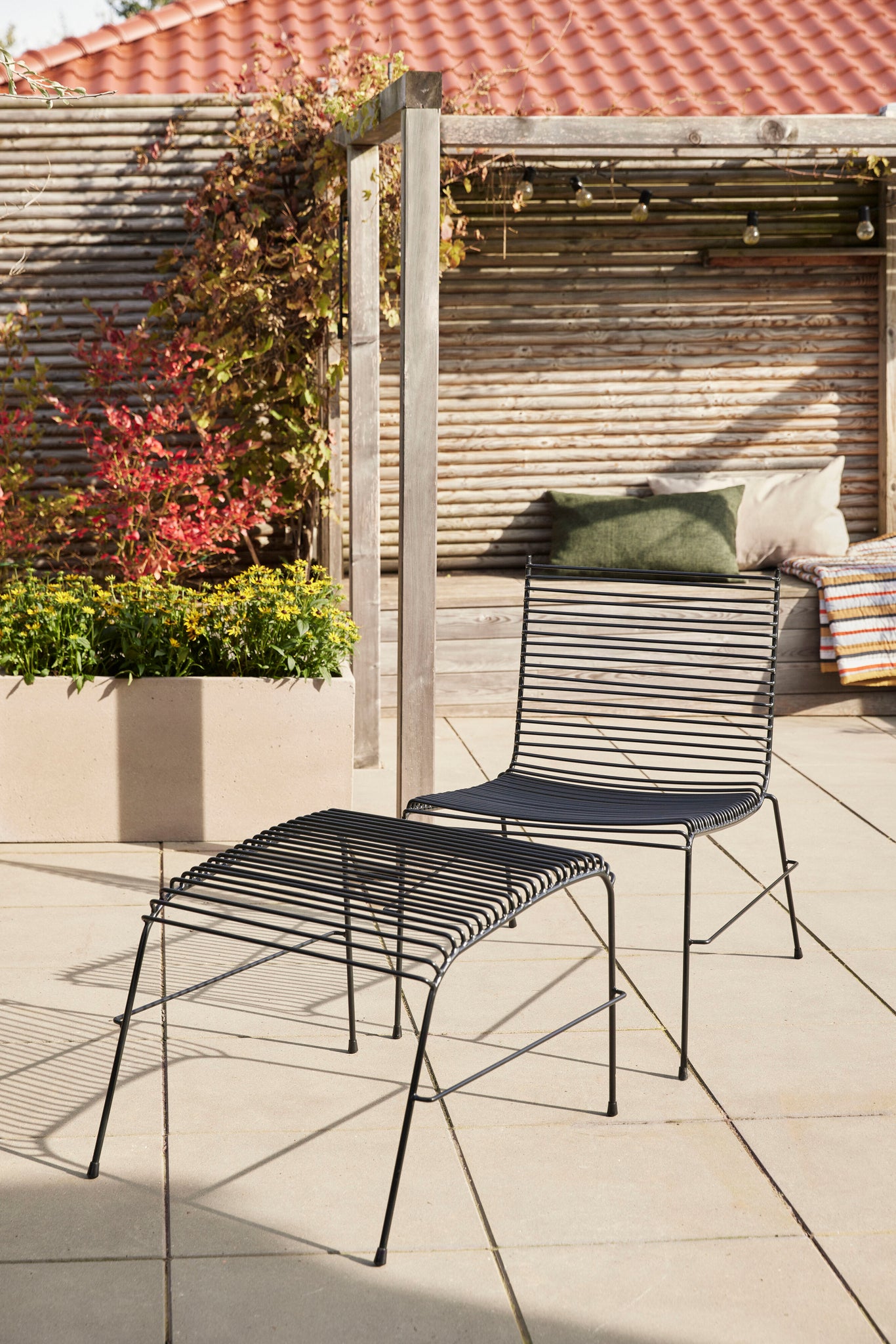 2 x fauteuils String lounge noirs