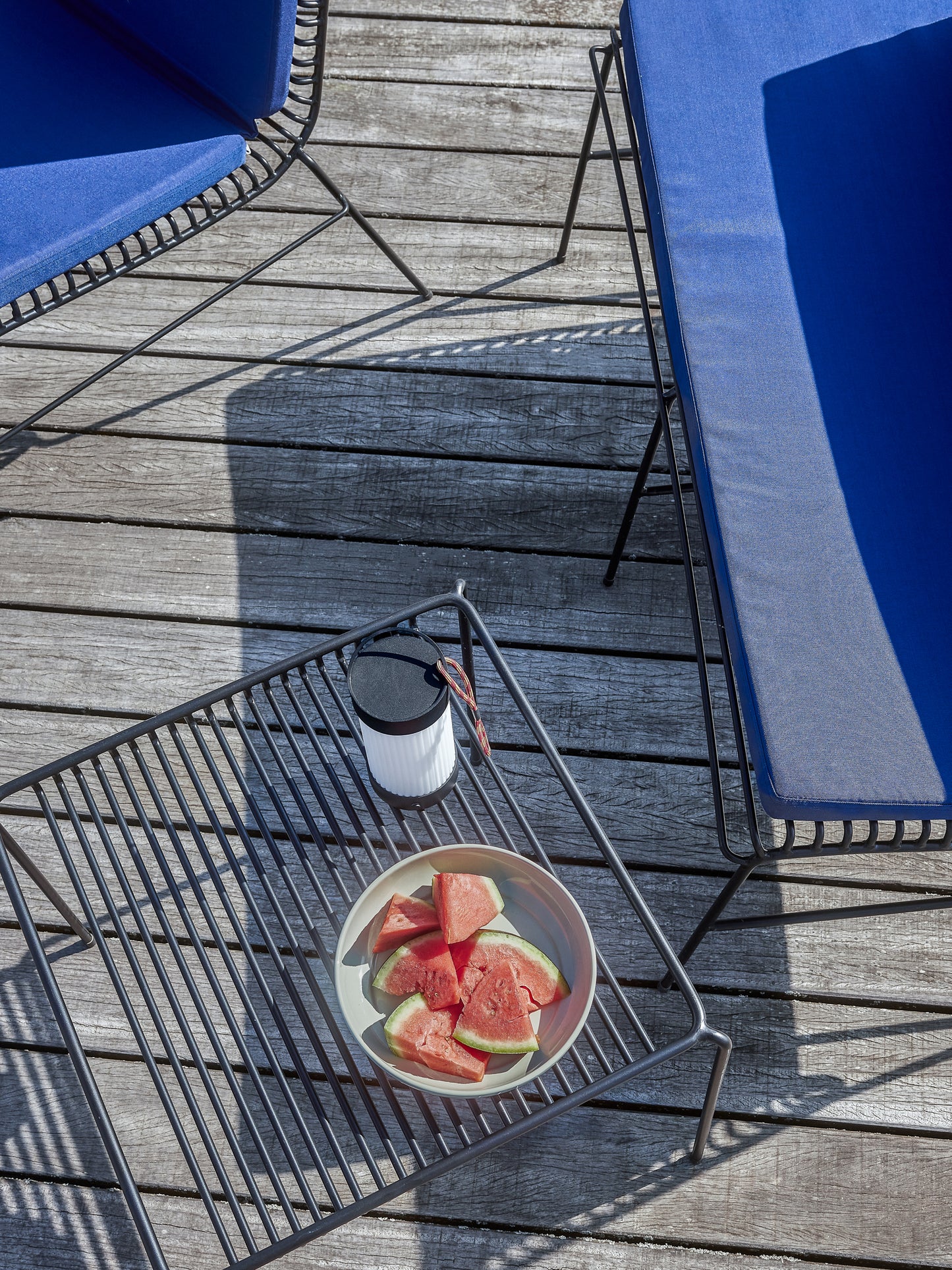 Table d'appoint String noire