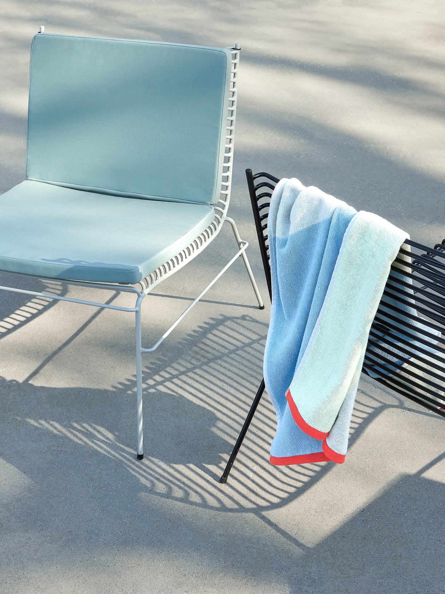 2 x Fauteuils lounge String gris clair