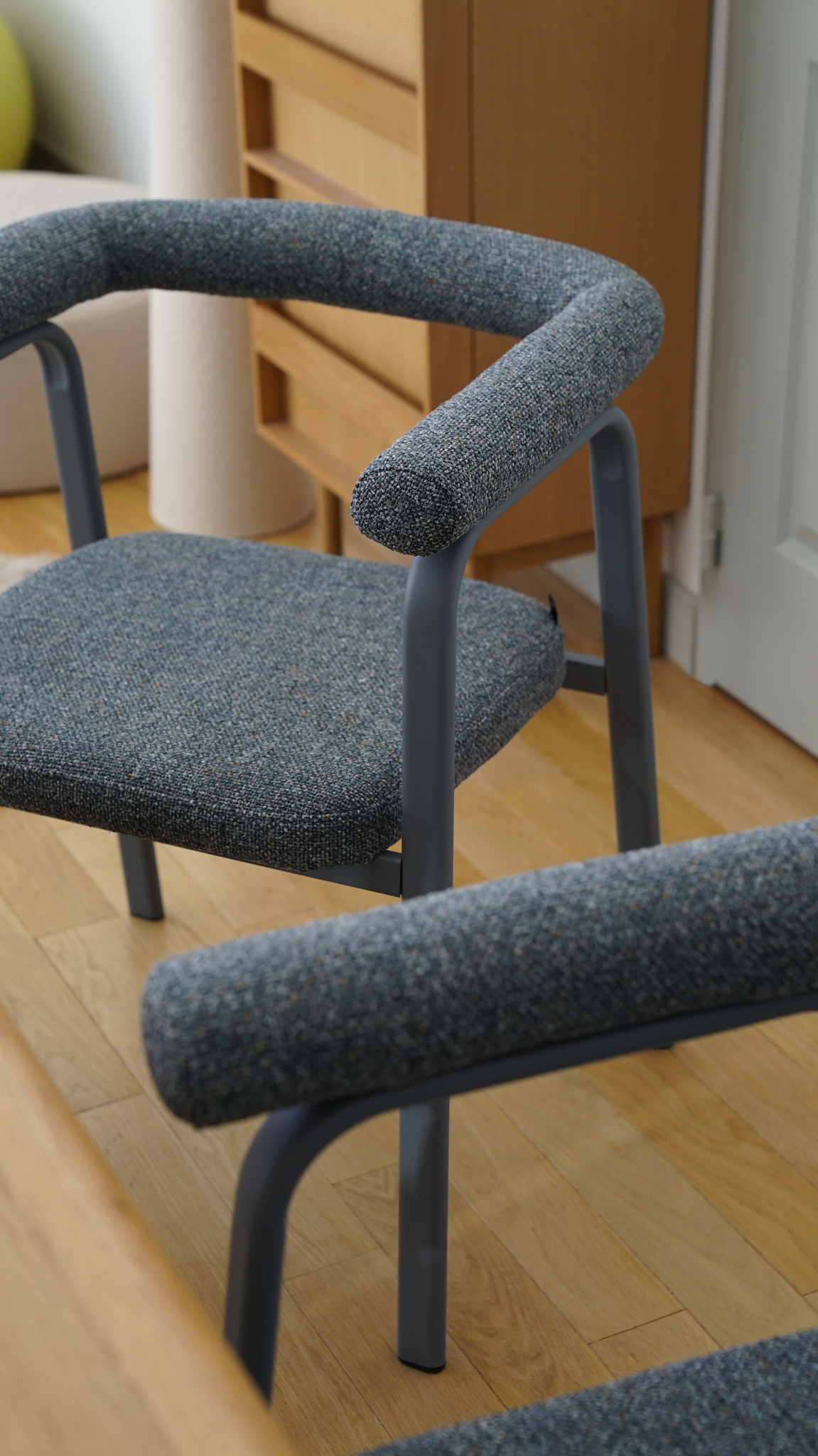 Chaise de salle à manger Ecto grise