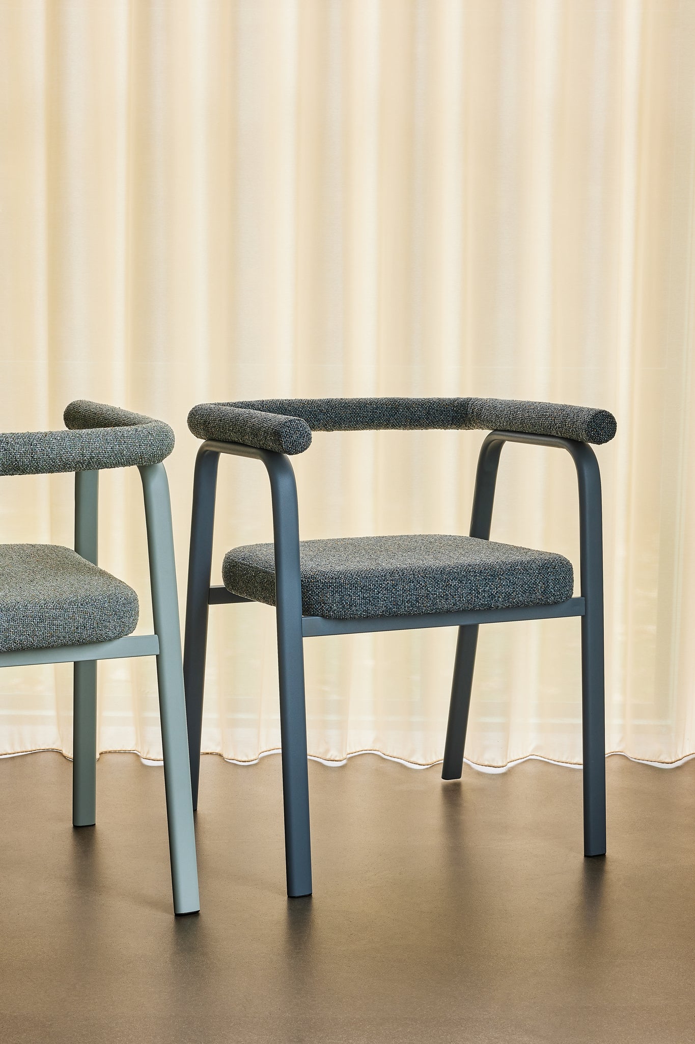Chaise de salle à manger Ecto grise