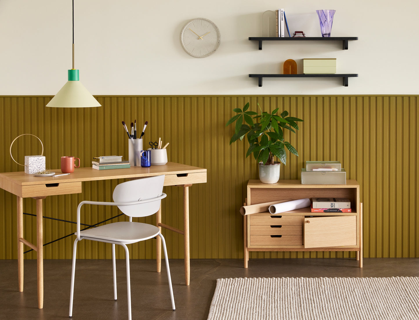 Bureau de studio naturel