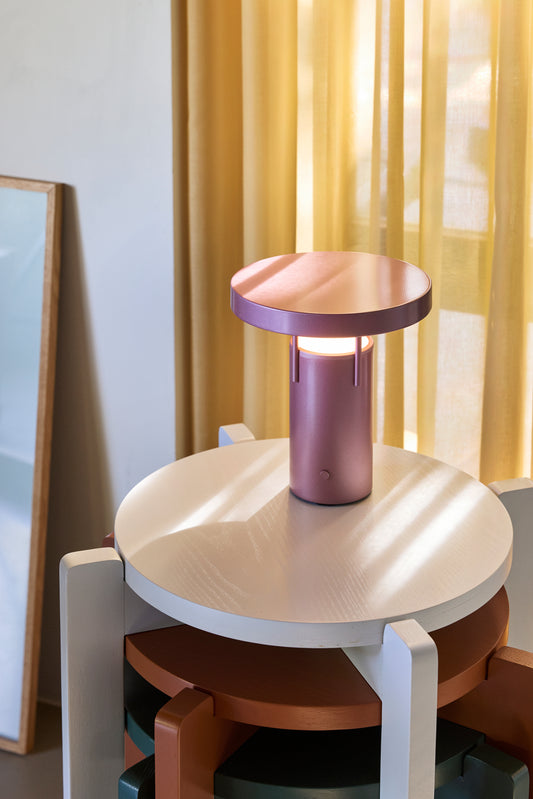 BringMe lampe portable mini rose métallisée