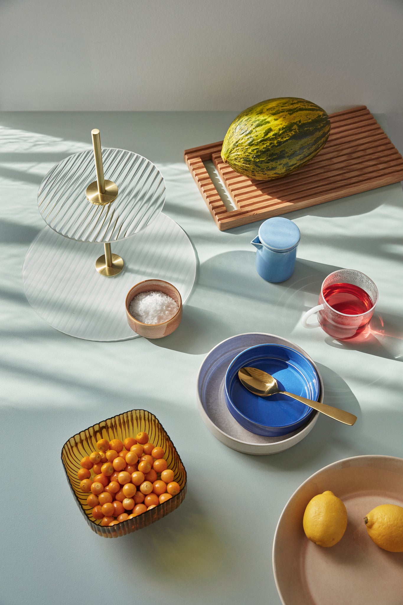 Plateau de présentation Ripple Étagère verre dépoli/laiton