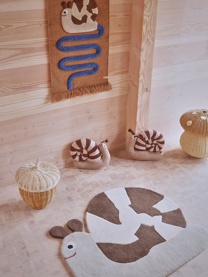 Tapis mural Sally l'escargot en route